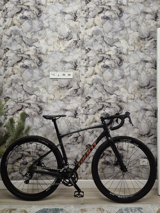 велосипед Giant revolt 2