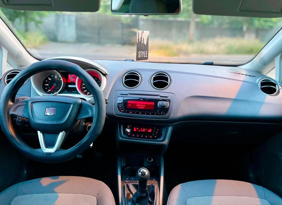 Vand Seat Ibiza 2012 Euro 5 1.2Diesel Climatronic Proprietar