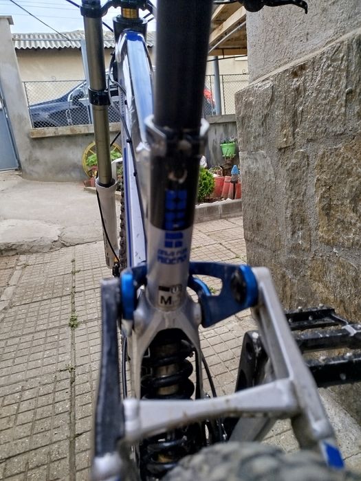 Продавам велосипед mondraker