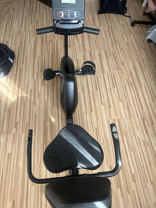 Bicicleta Magnetica orizontala FitTtonic 510R, display, 8 trepte