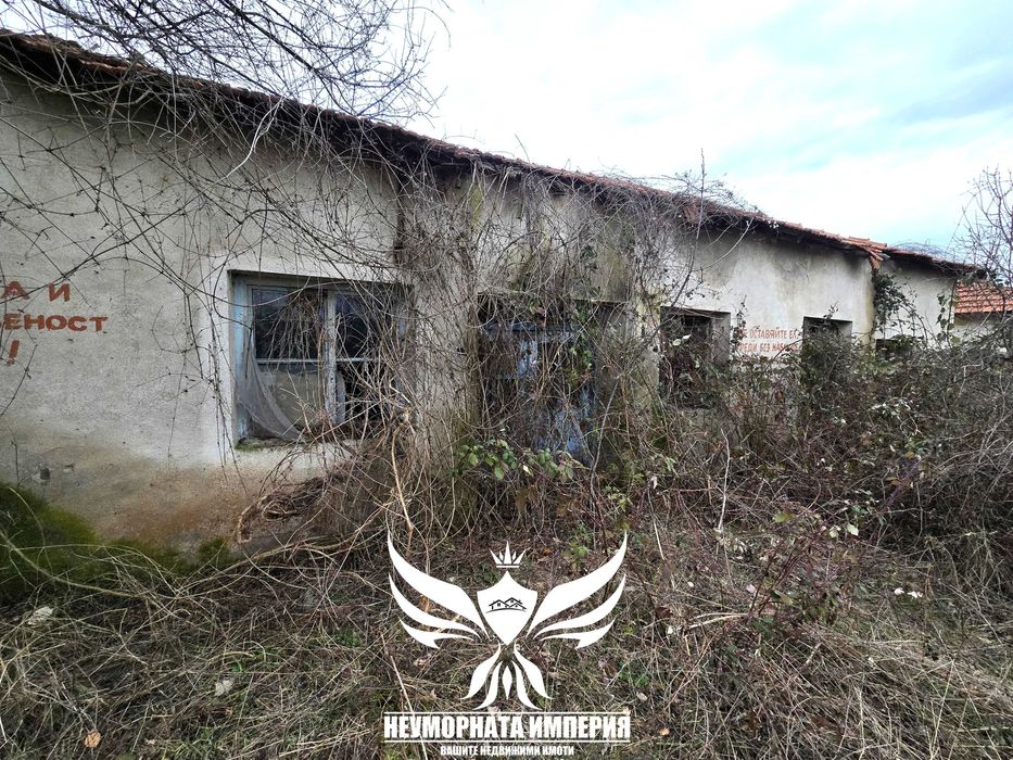 Продавам парцел 1225кв.м. в с.Новаково, общ.Асеновград статут УПИ