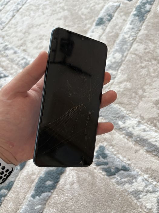 Продам телефоны на запчасти