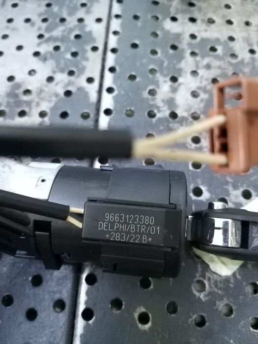 Contact auto cu cheie citroen c3 3 sx 9663123380