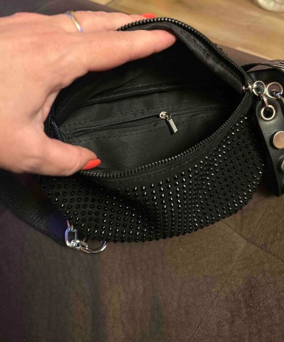 Малка дамска чанта