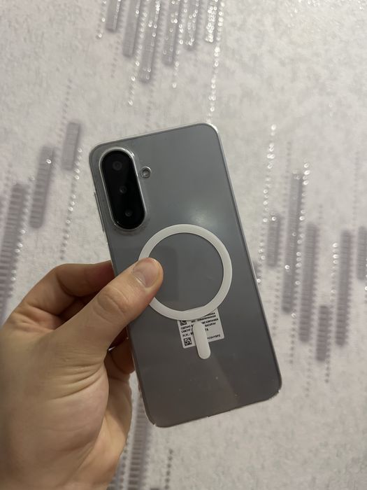 Samsung A17 8/256gb ideal 10 kun ishlatilgan hamma narsasi bor