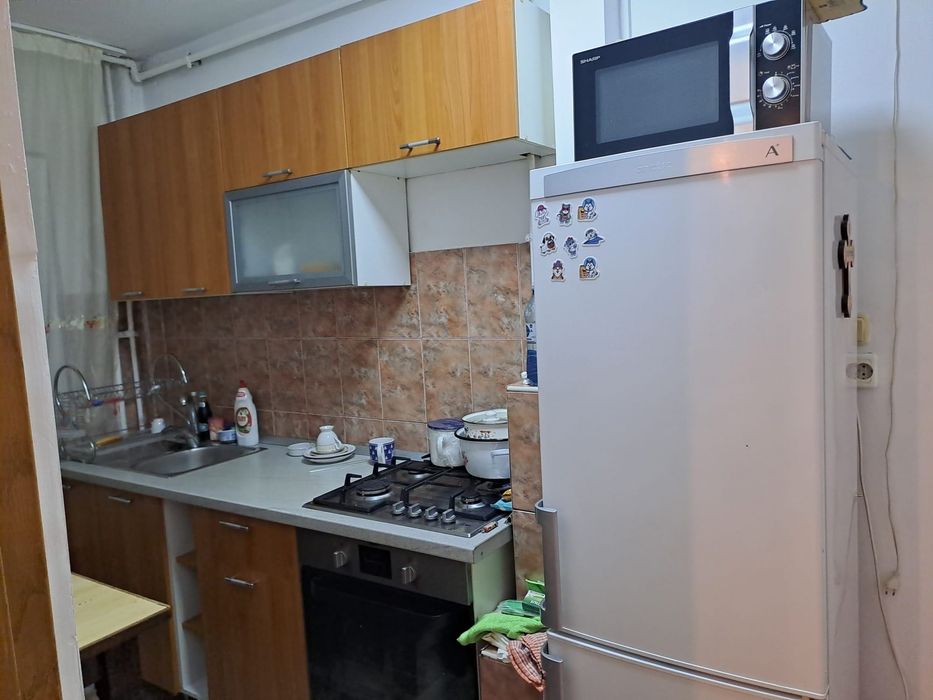 Închiriez apartament cu două camere