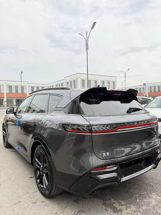 Voyah Free Hybrid 318km 4WD pod zakaz