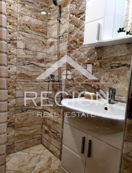 Дава се под наем Тристаен апартамент в Варна, Цветен квартал - 100 кв.м за 612 € - Снимка #12