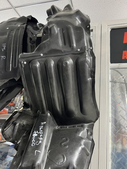 Подкрылок Ispum Alphard Sienna Estima