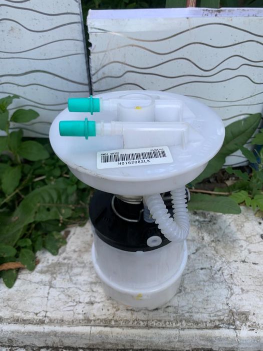 Бензонасос на Мазду 3 и Форд