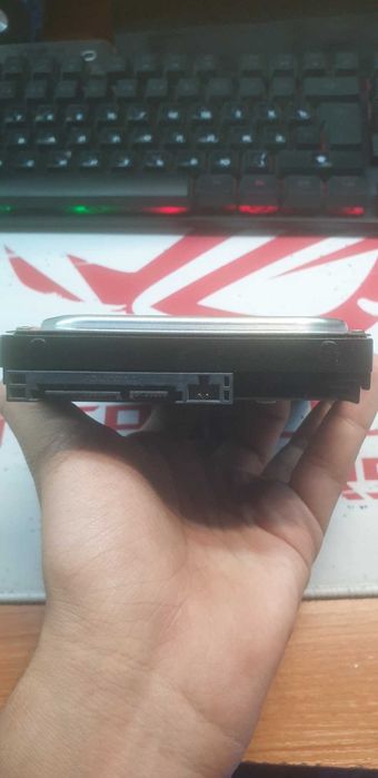 Жёсткий диск на 500 гб