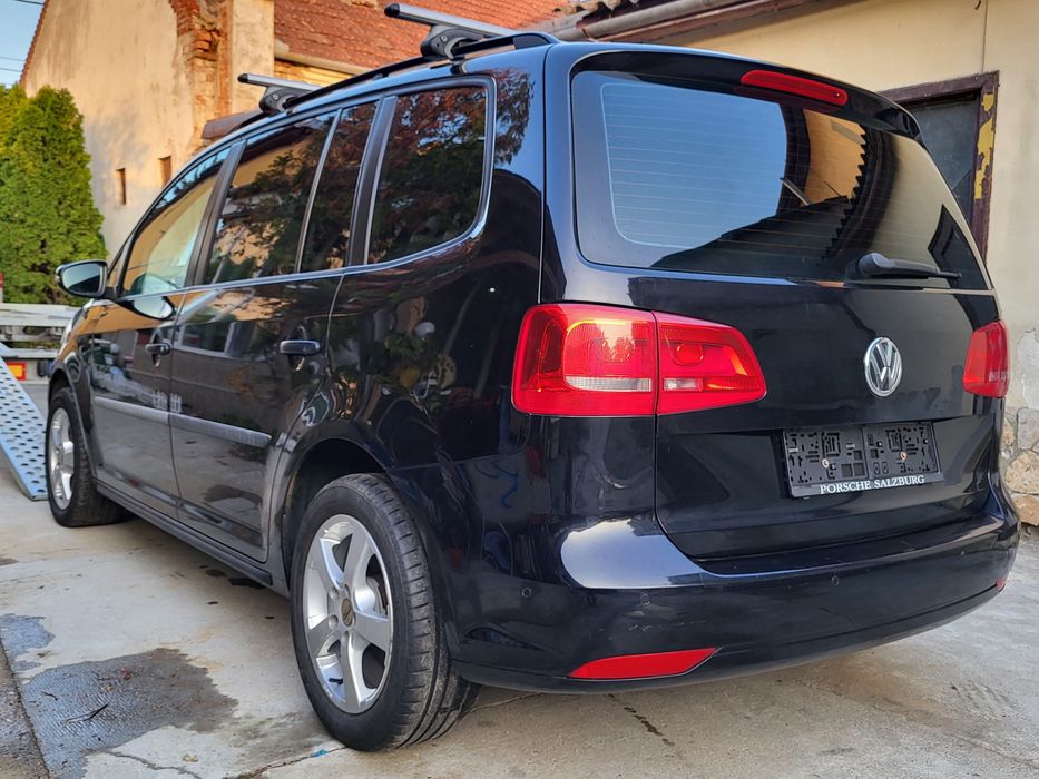 VOLKSWAGEN Touran 2011 — imagine 3