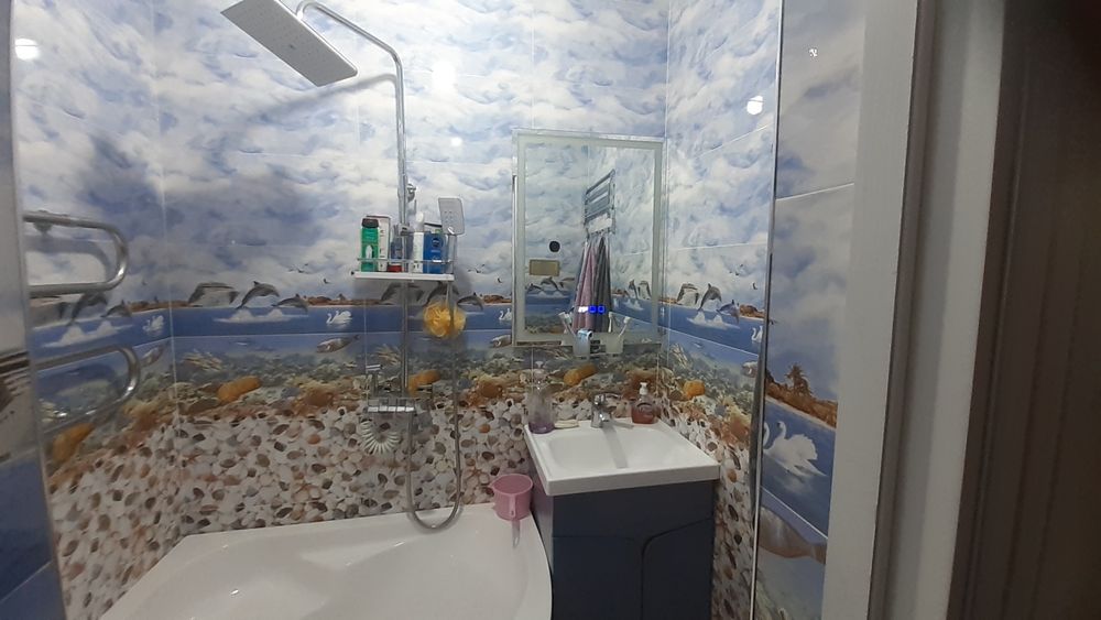 3 xonali 119kv.m  kvartira sotiladi.