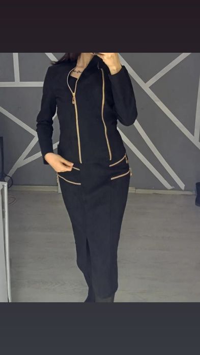 Костюм женский  молодежный