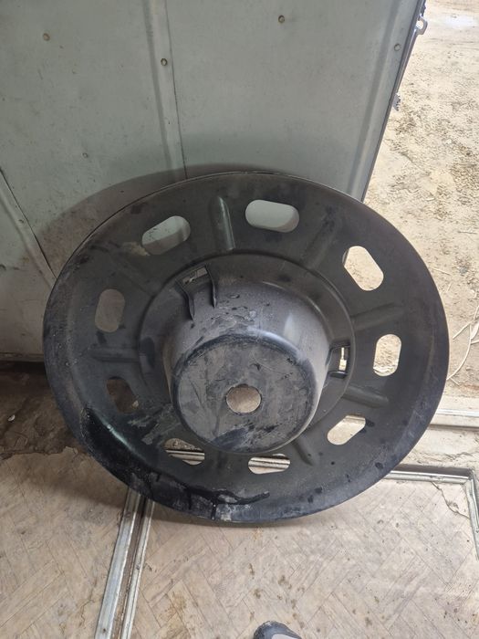 Пластик запаски хайлендер highlander