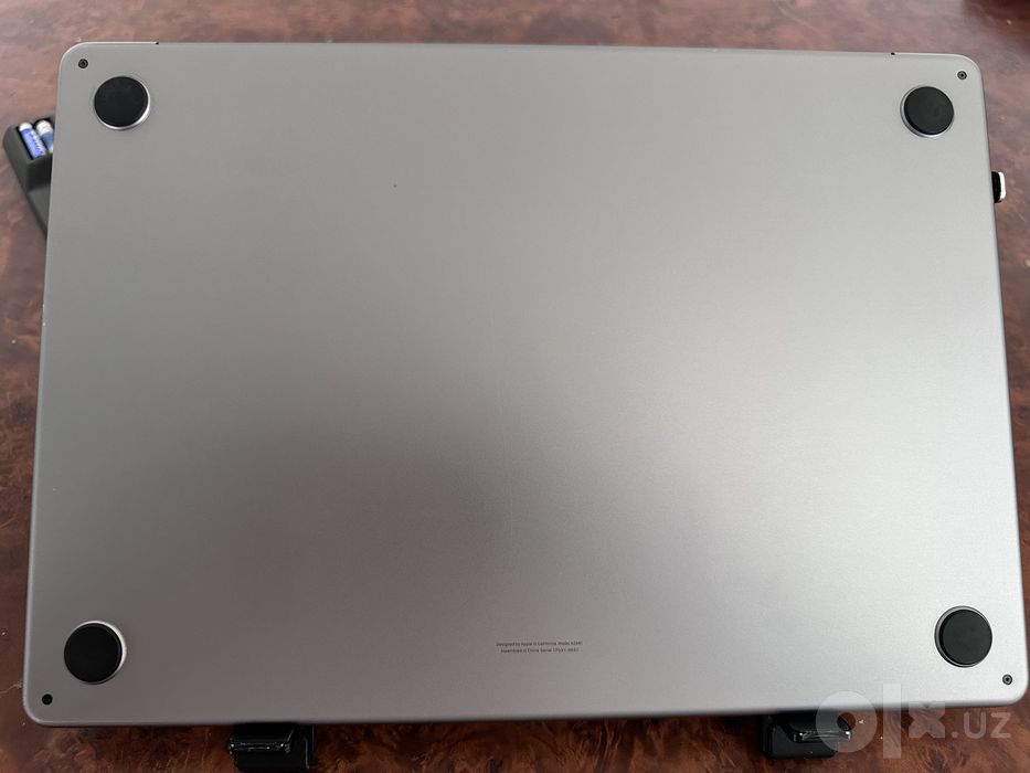 MacBook air M2 15 inch