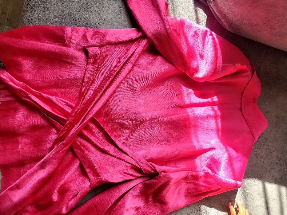 Сатенено цикламено сако zara