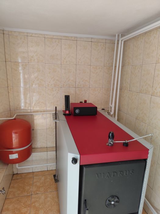 Vând centrala viadrus 40kw aproape noua