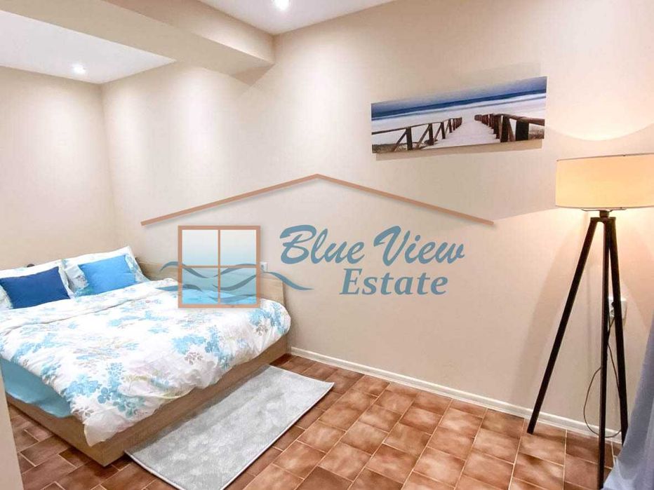 Двуетажна къща в Балчик