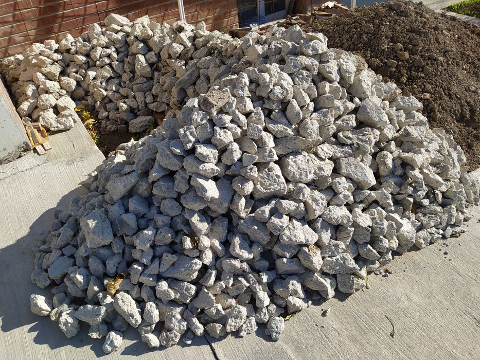 Подарявам инертен материал за пълнеж или насип