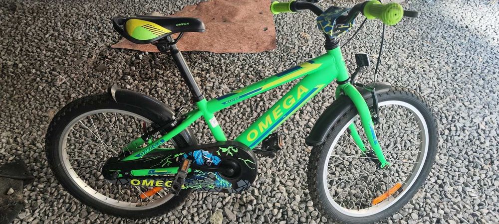 Детско колело 20 цола с подарък нови  каска, наколенки и подлакътници