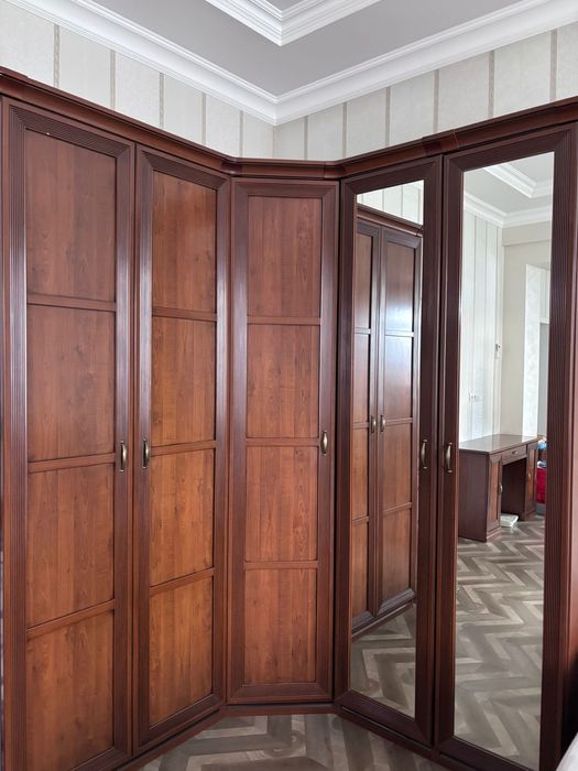 Продаётся спальный гарнитур