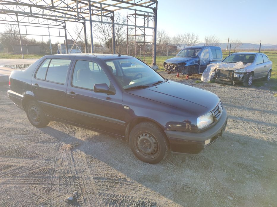 Фолксваген Венто 1.9д На части vw vento 1,9D Na chasti