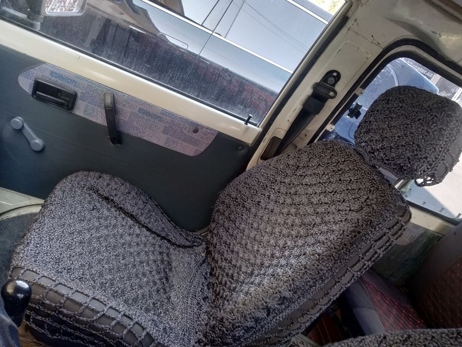 Nexia sidena bor damasda turubdi oldi  tomoni