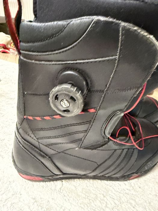 Сноуборд и ботинки k2 , очки termit , шлем