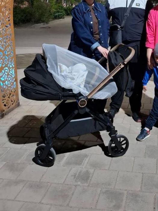 Коляска от бренда Kidilo