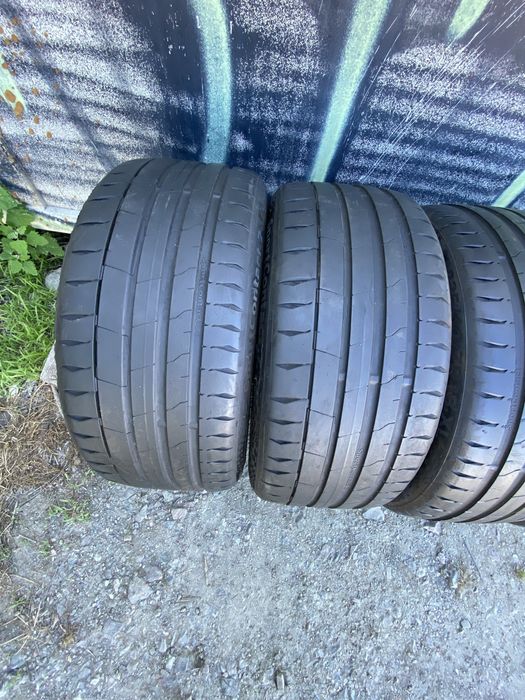 225/40/18/ Continental sport contact 7