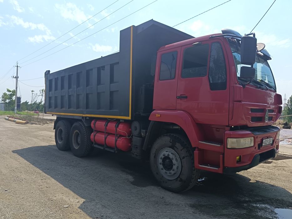 HOWO sinatruck 2010