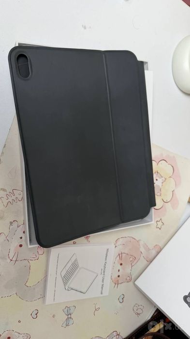 Чехол для iPad A16 с беспроводной клавиатурой ( в ночное время горит )