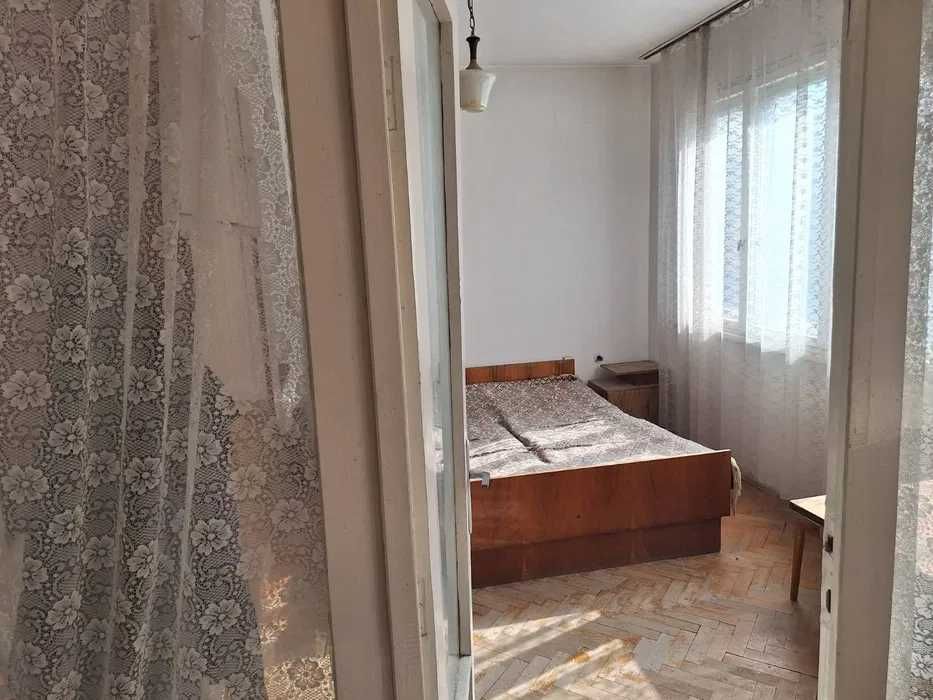 Продава се Тристаен апартамент в Хасково, Училищни - 100 кв.м за 860 €/кв.м - Снимка #5
