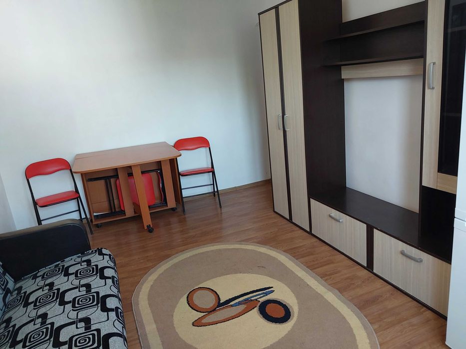 Închiriez apartament cu doua camere în Focșani