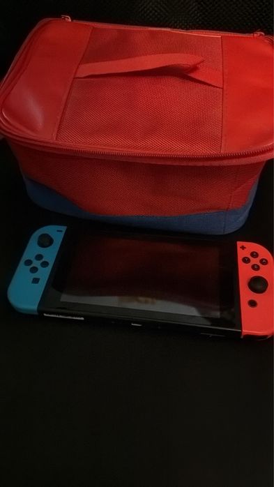 Комплект Nintendo Switch + 128GB MicroSD + Бонус Контролер и Голяма чанта за пренасяне