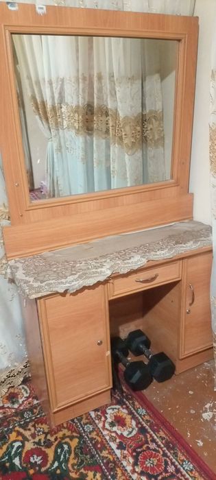 Ikkita trimi holati yangi ozro ishlagan narhi juda qulay tez sotish ke