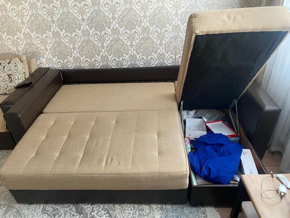Продам диван с креслом