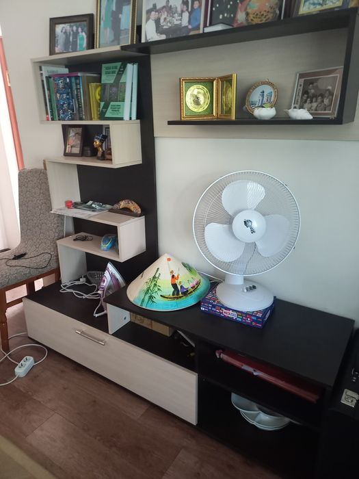 ТВ зона с комодом