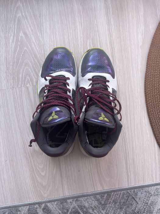 Баскетбольнын кроссовки Kobe 5 “Chaos”