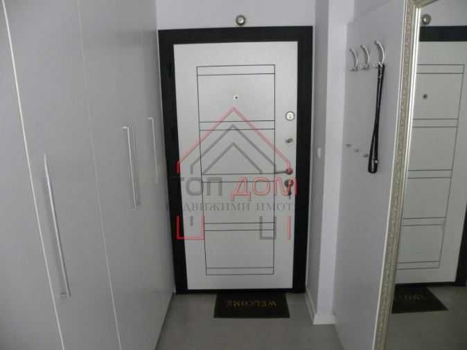 Дава се под наем Двустаен апартамент в Варна, Център - 55 кв.м за 561 € - Снимка #10