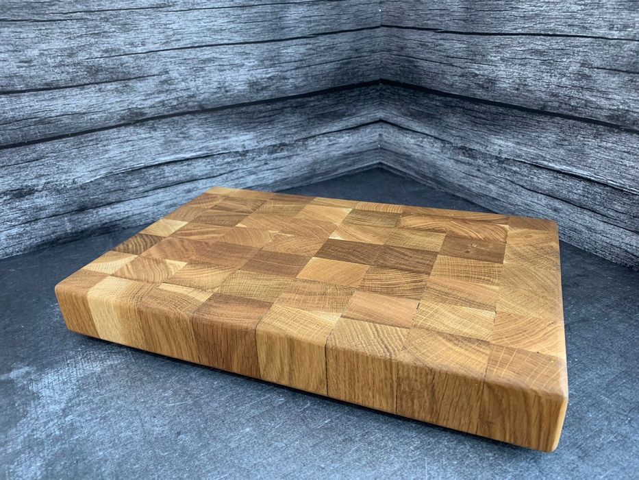 Торцевая разделочная доска из натурального дерева
