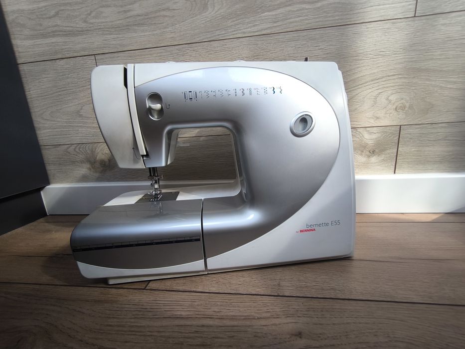 Продам Швейную машинку