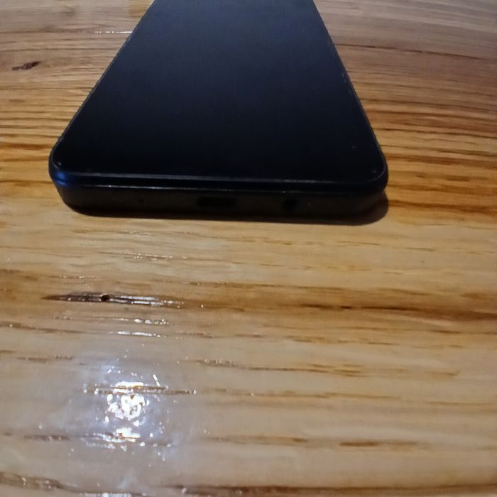 Vând telefon Huawei