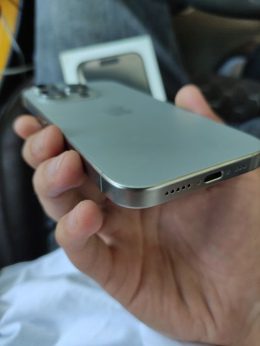 iPhone 15 Pro, 128GB