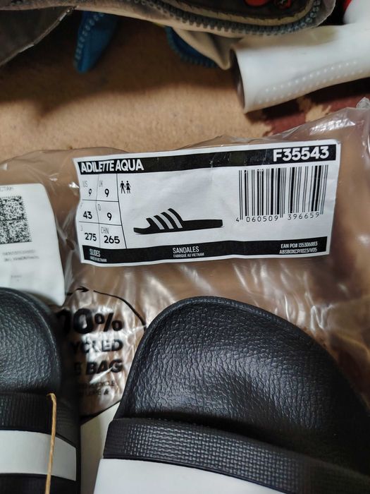 Продам шлëпки Адидас, 300.000 сум