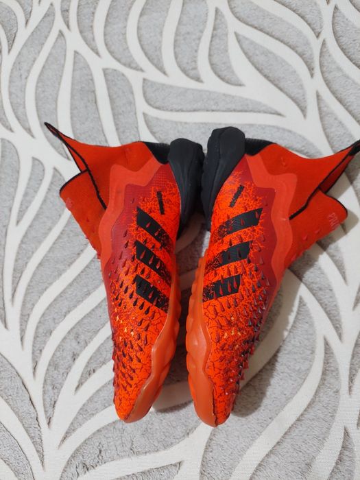 Продам сороконожки Аdidas Predator