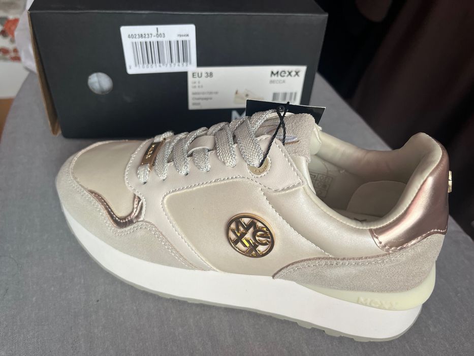 Сникърси естествена кожа и плат