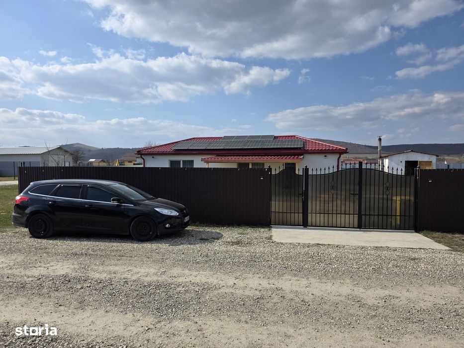 Casa + Teren 416mp Podu Oltului Harman Brasov