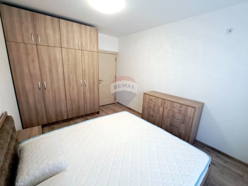 Дава се под наем Двустаен апартамент в Варна, Победа - 72 кв.м за 484.5 € - Снимка #9